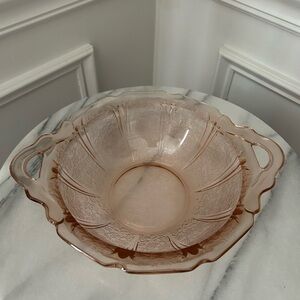 Vintage pink depression glass 
Jeanette cherry blossom